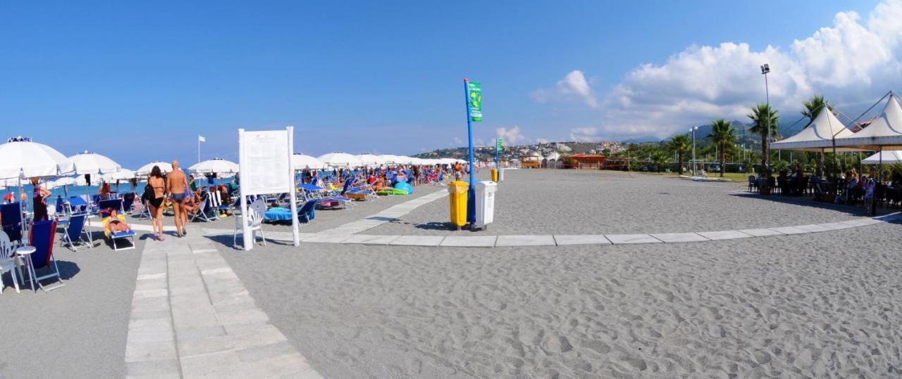 Hotel Parco Dei Principi Scalea Esterno foto